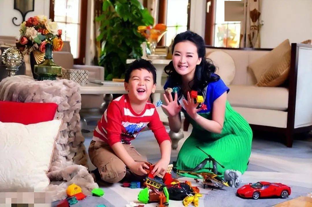 网传王艳豪宅被拍卖，以11亿起拍价无人理，富豪老公欠巨款玩失踪！