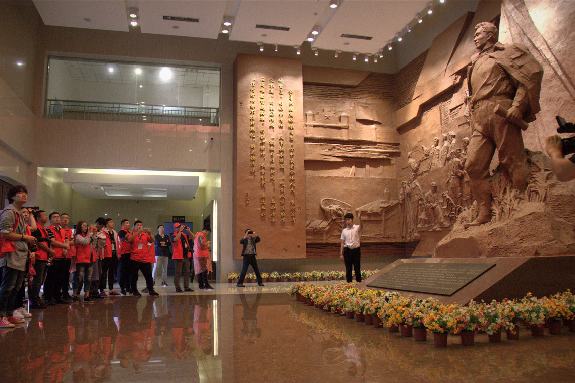 聚焦河南新变化 再现中原新画卷——“喜迎十九大 网聚河南扶贫新变化”2017网上看河南采风活动综述