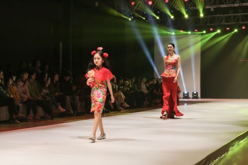 第二届青岛谷里时尚买手节活动精彩启动