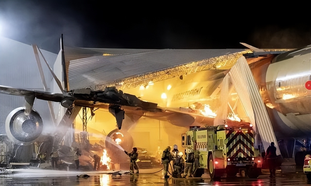 “老古董”诺兰,如何成为好莱坞无冕之王?