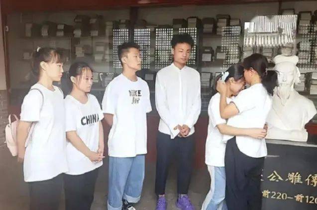 中国首例5胞胎现状：父亲过劳去世，母亲直言如果要重选，一个不要