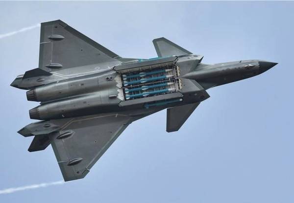 美国海军智库爆出惊人想法，要偷一架歼20作为假想敌