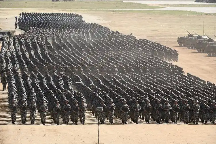 横龙腾龙队顽强作战，终场逆转击败安源星火队