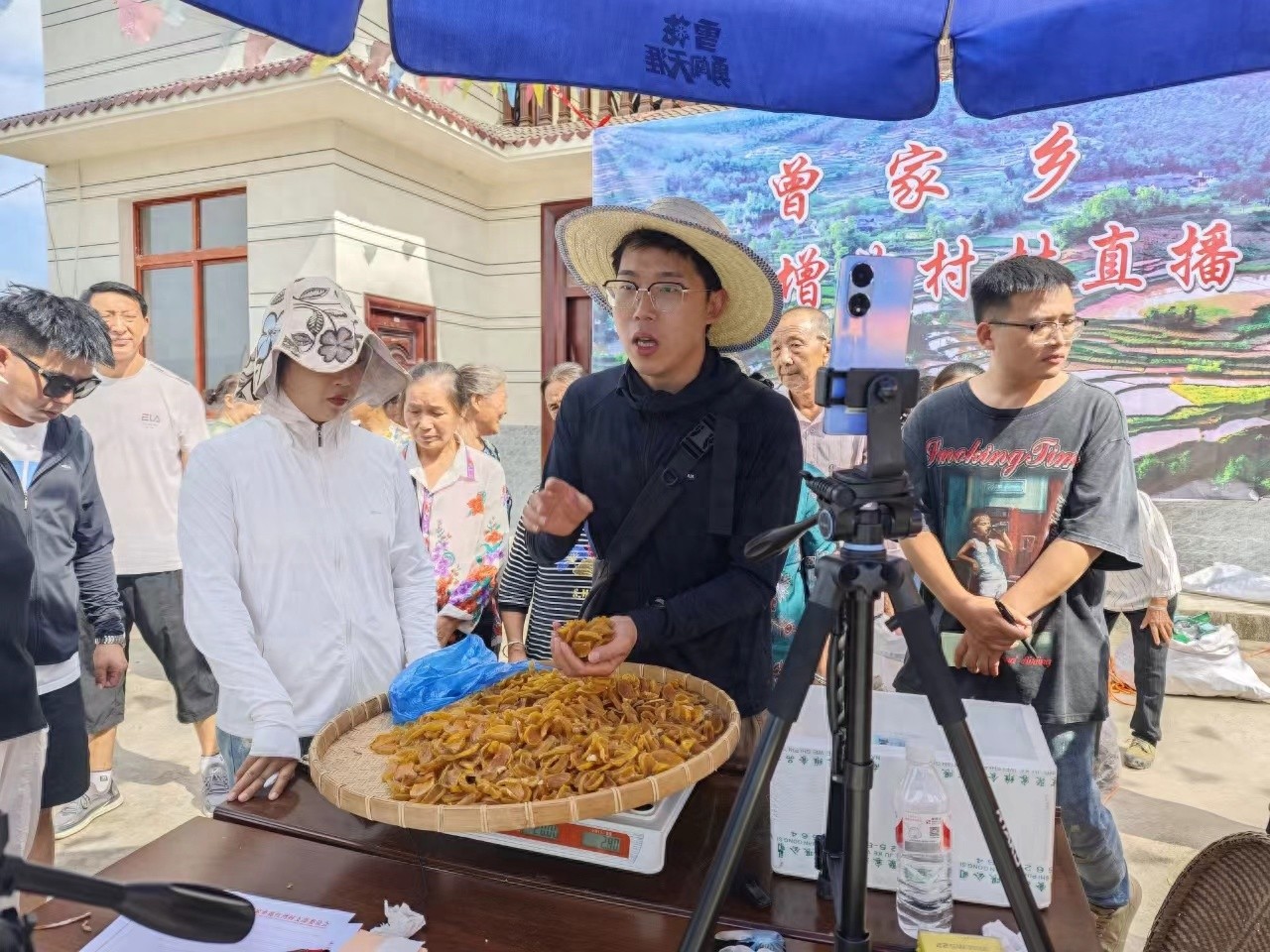 县域新气象丨万源：298个“村村直播间”畅通山货出山路