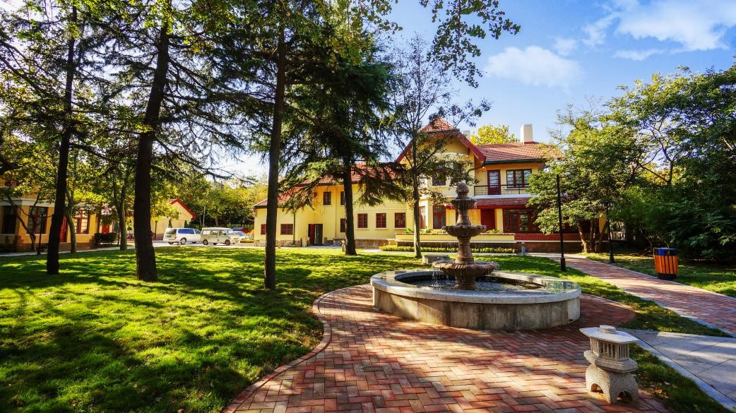 青岛湛山疗养院：“结庐在人境”的山海康养之旅