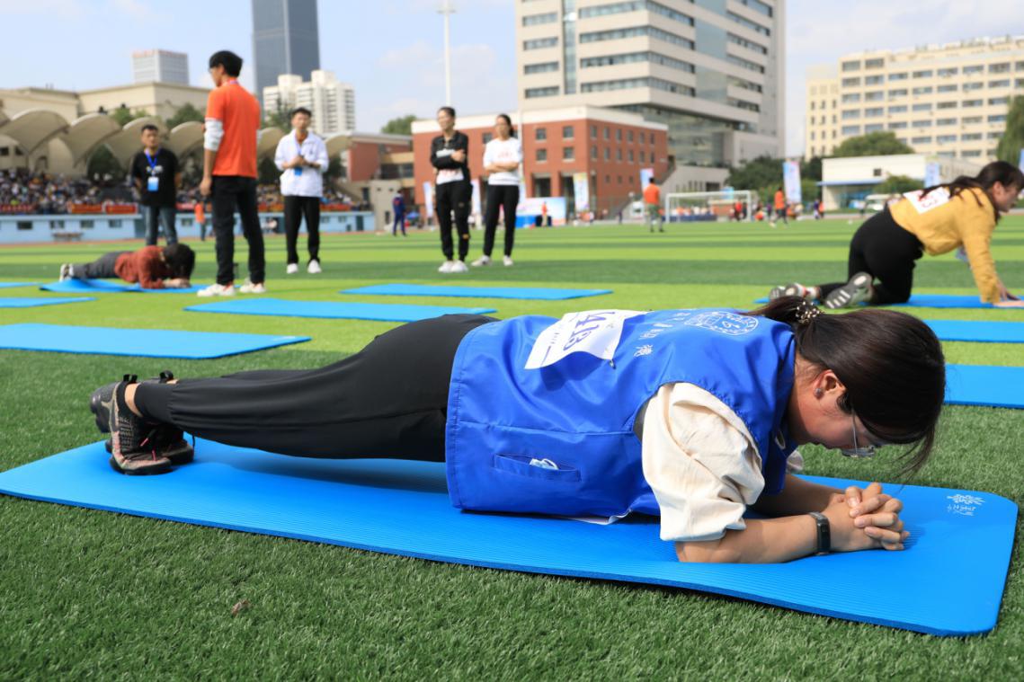 激情与拼搏永不谢幕，青春因运动而闪耀——兰州大学举行2020年研究生运动会