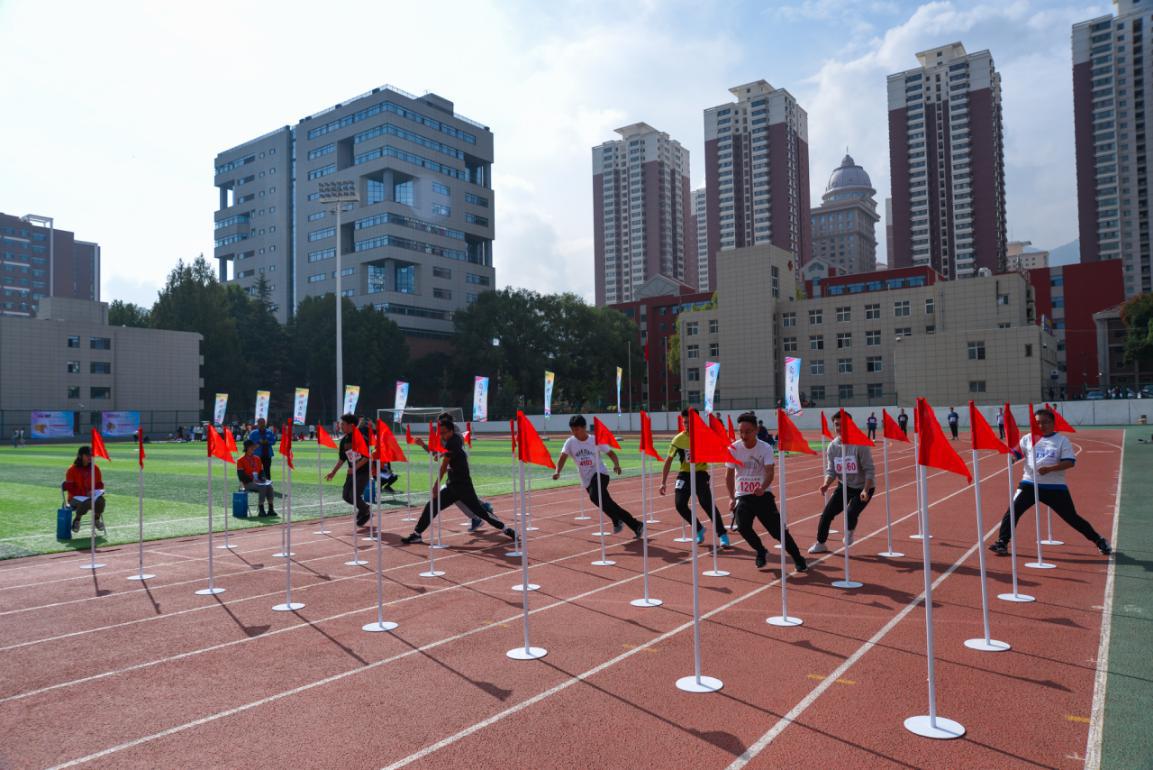 激情与拼搏永不谢幕，青春因运动而闪耀——兰州大学举行2020年研究生运动会