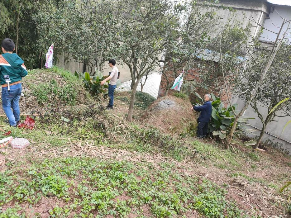 农村上坟很有讲究,要“先拜后土,再拜祖先”,啥是“后土”?