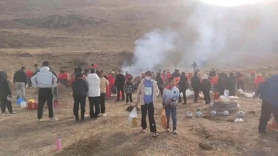 上坟老规矩：先拜后土再拜祖先，“后土”是什么？年轻人大多不懂