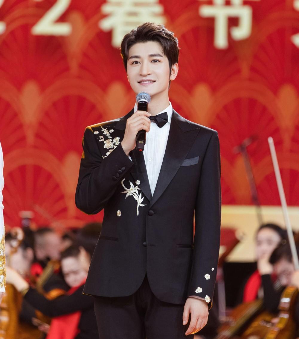 河南盛产主持人，15位央视名嘴出自豫地，3位曾主持《新闻联播》