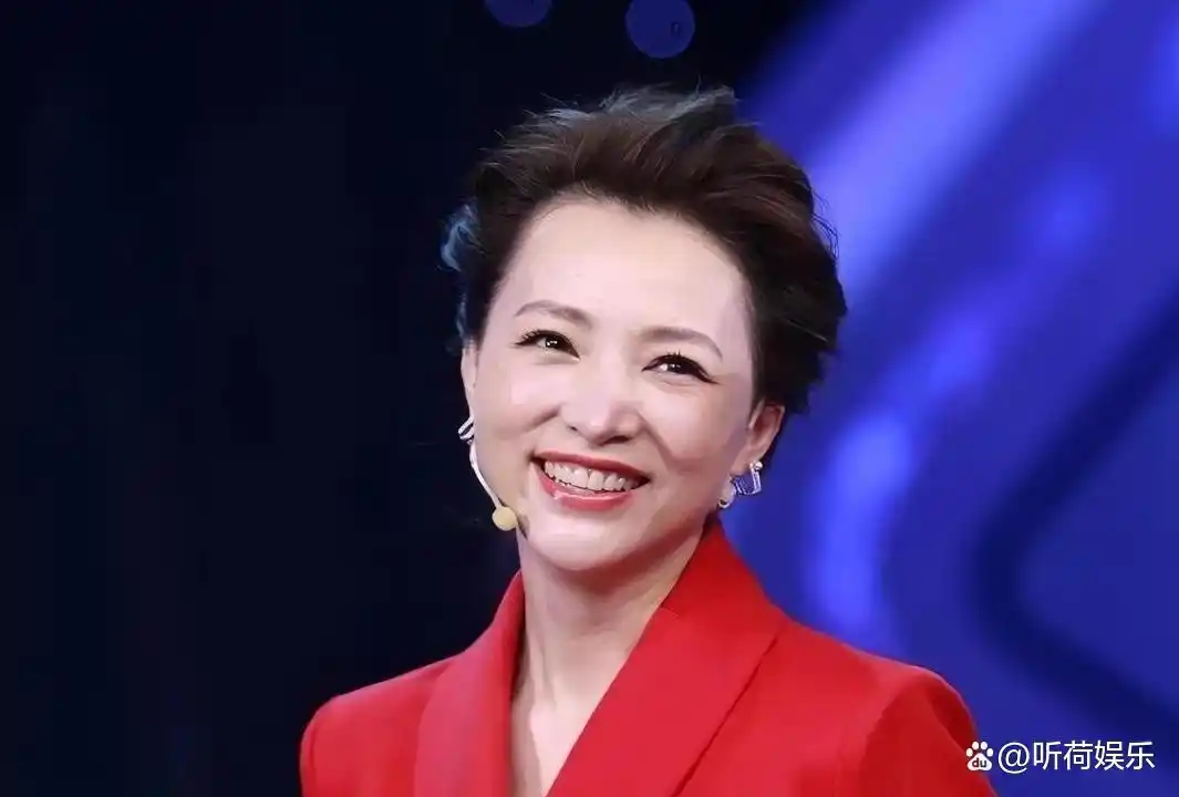 央视主持阵容迎来大换血,董卿回归,尼格买提与杨帆再成对手