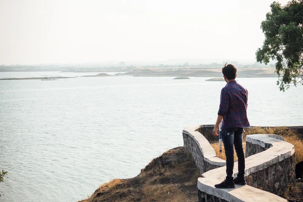 《想》：拉开人与人差距的不是努力，而是思维定势