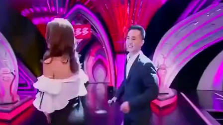 非诚勿扰：富豪假装穷小子，美女不嫌弃直接爆灯倒追，孟非夸赞有眼光