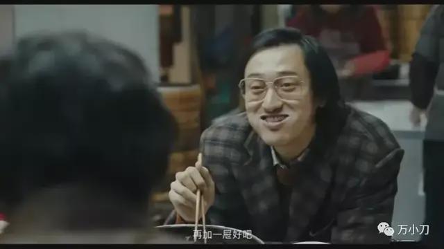 最穷卡里只剩100万，敢怼王家卫的新电影，他到底哪里来的勇气？