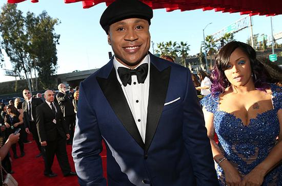 Lady Gaga、Adele、比伯都坐过他的车 这位老司机竟然要主持明年的格莱美？