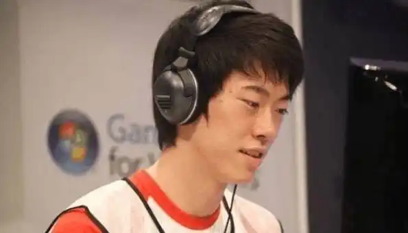 魔兽争霸3巅峰时期的月神MOON有多强 人皇SKY的回答看了想哭