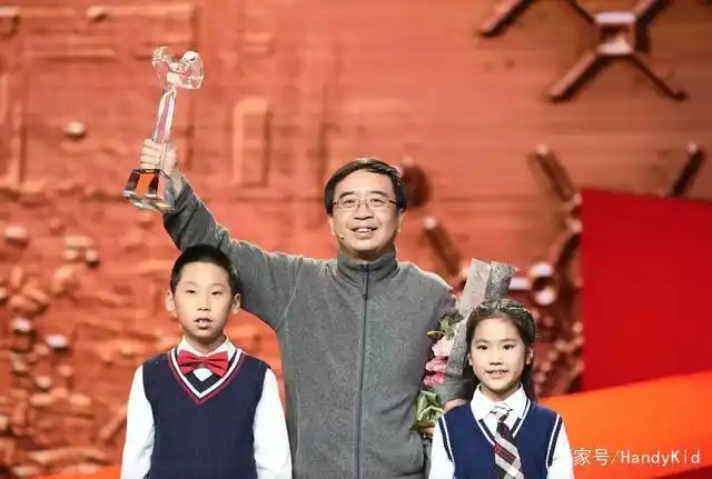 人民老师连续10年入选《感动中国》，细数这些动人事迹，致敬感恩