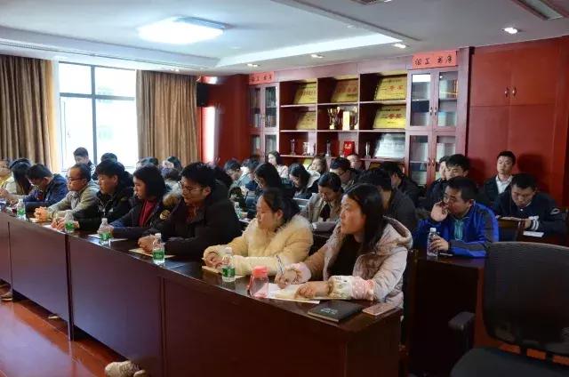 官渡区召开2018年大学生村官迎新春座谈会