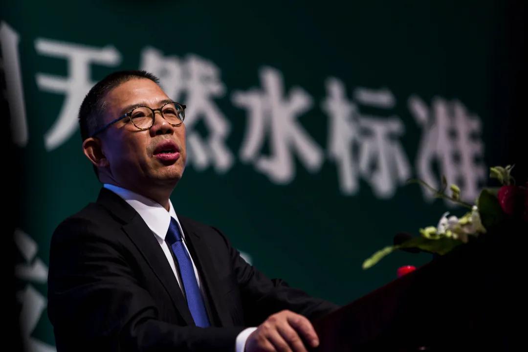 钟睒睒复仇，开了连环炮