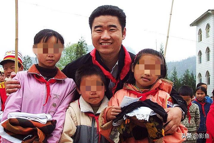 丛飞：行善11年，被说“好人没好报”？他女儿的现状告诉你答案