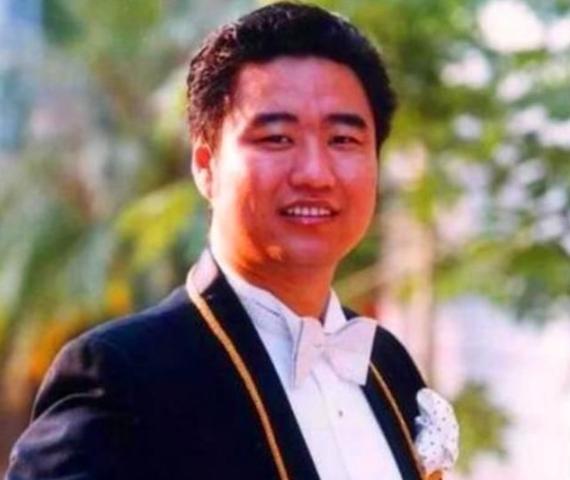 丛飞：行善11年，却被说好人没好报？他的女儿现状告诉你答案