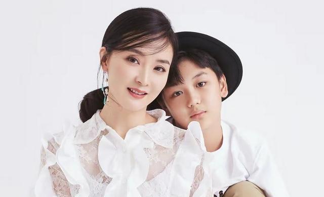 丈夫王志才失联7年，王艳丢失的面子，这次竟被19岁儿子找了回来