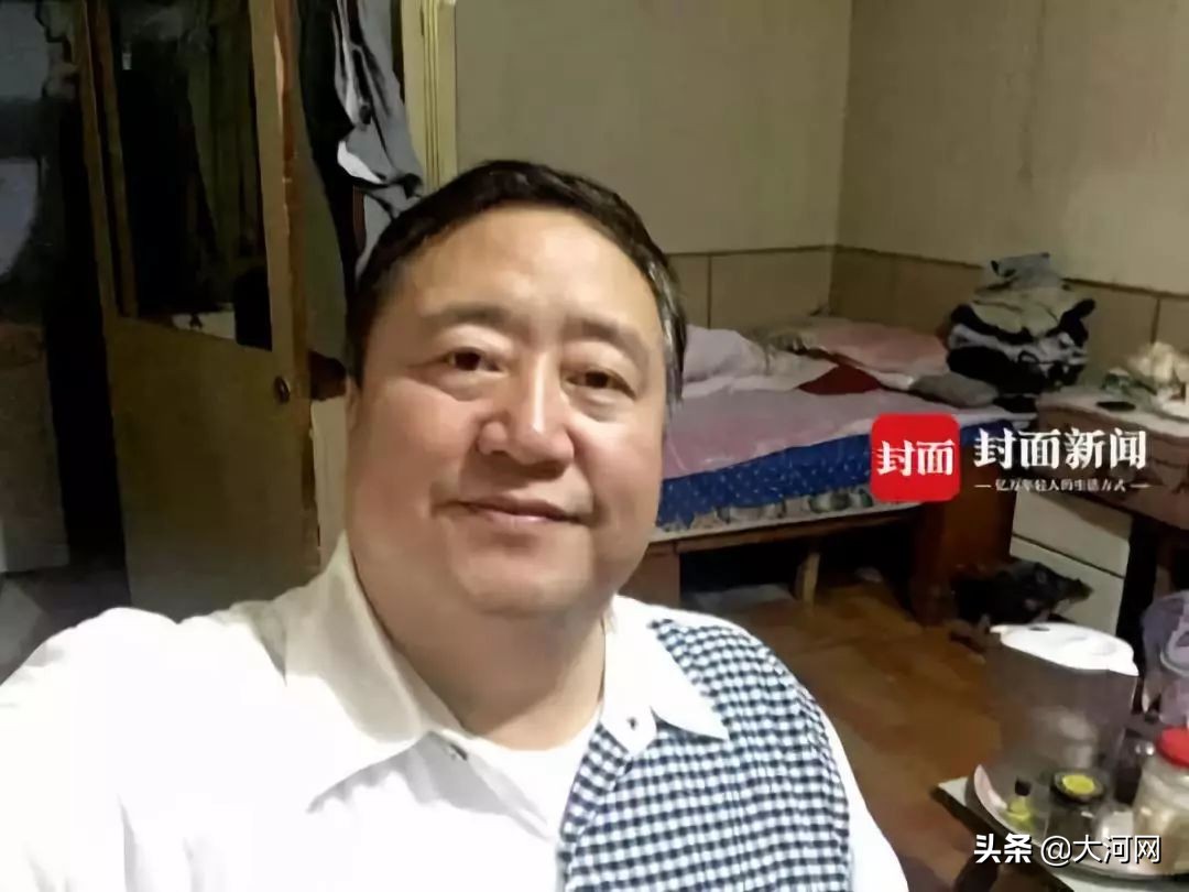 霸屏春晚19年的“笑脸哥”,今年没见着?因身体问题或从此告别春晚