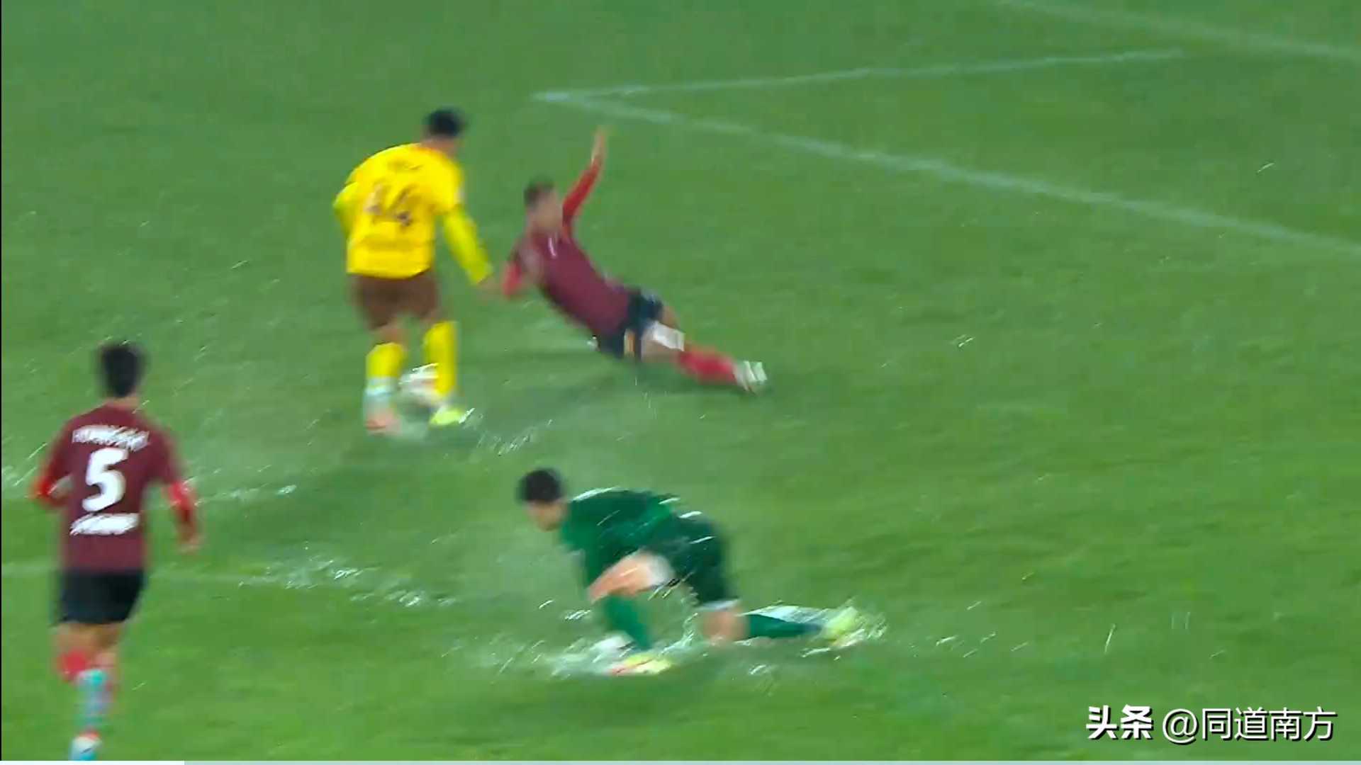 广西职业足球：平果哈嘹逆转绝杀，恒宸职业史首胜，蓝航惜败