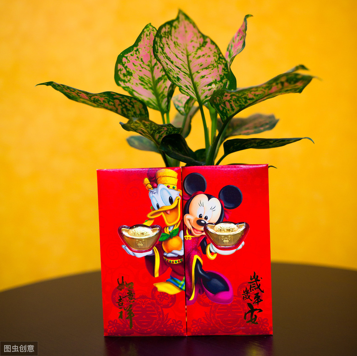 童年记忆:小时候,我因为看《米老鼠和唐老鸭》被罚跪了一晚上