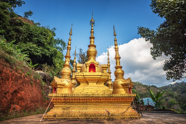 区别another和the other(原创改错)