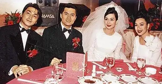 63岁吕良伟，娶3任妻子都是尤物，现身价过亿，只因娶了个好老婆