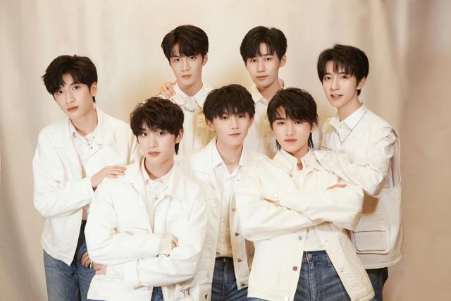 《全员加速中3》嘉宾表现：2人搞笑、7人表现佳，1人原地踏步