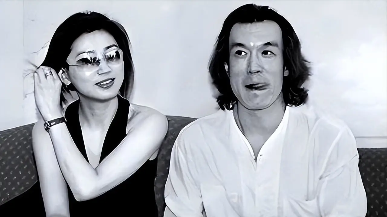 演都不演了：李咏美国下葬7年后，妻子哈文还是走上了姜昆的老路