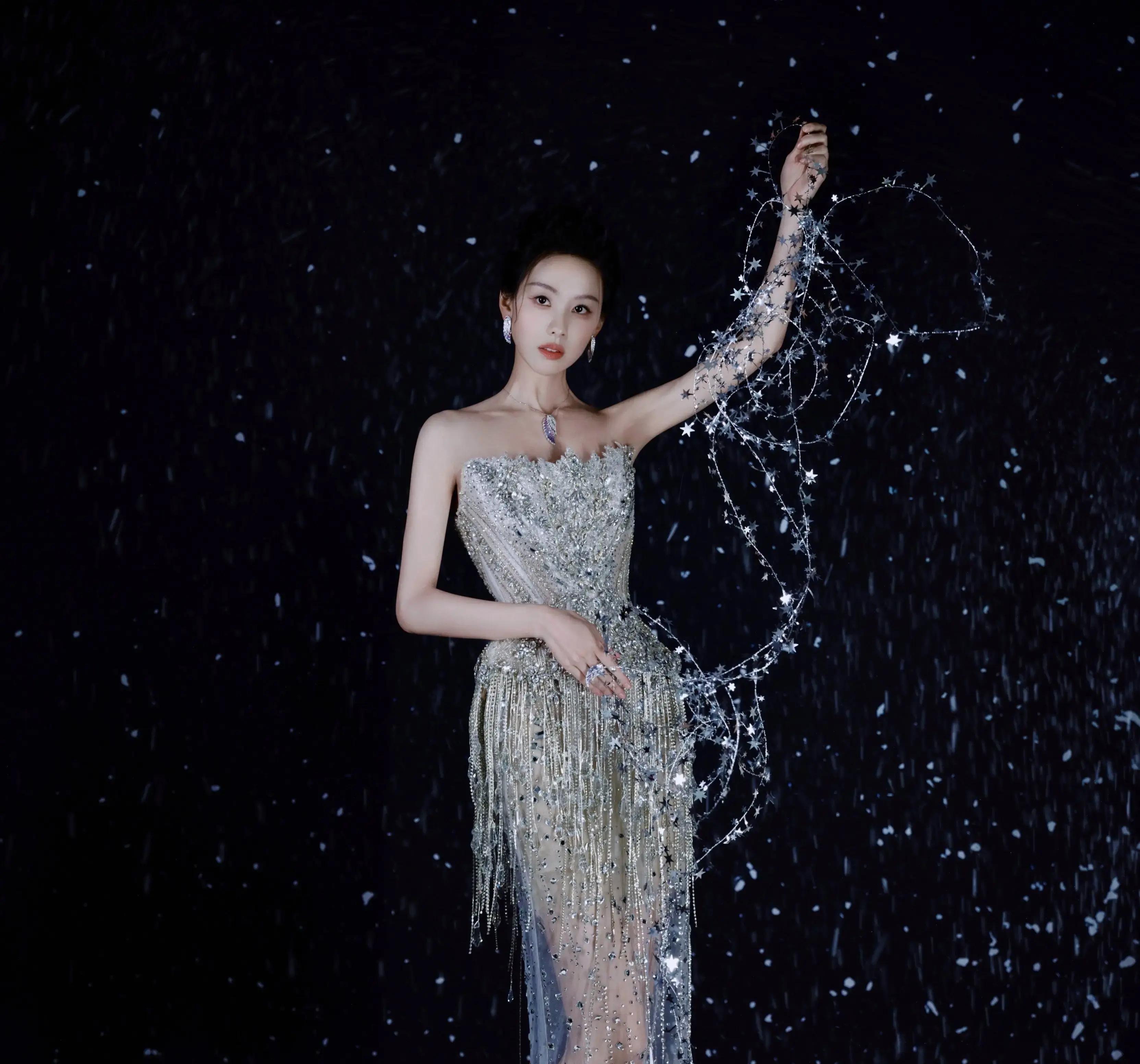 星光大赏红毯大赏:女星高定惊艳全场,谁是你的心动C位?