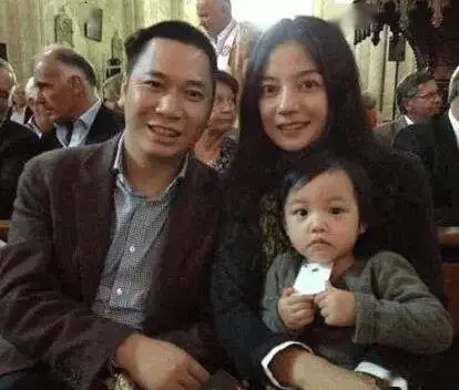 赵薇这婚结得，算血亏吗？