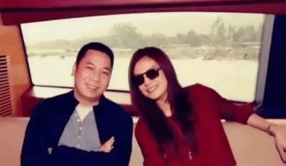 赵薇这婚结得，算血亏吗？