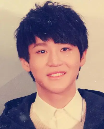 从“快男冠军”到“查无此人”，李炜是如何把一手好牌打烂的？