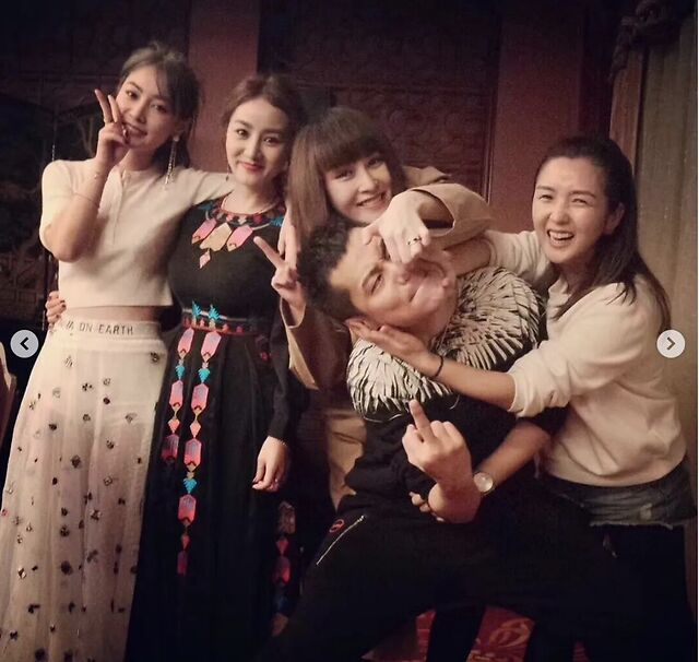 这位叫苏醒的“十八线男星”，这几年活得也太精彩了