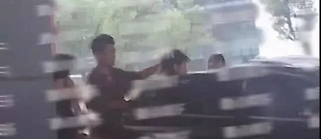 这位叫苏醒的“十八线男星”，这几年活得也太精彩了