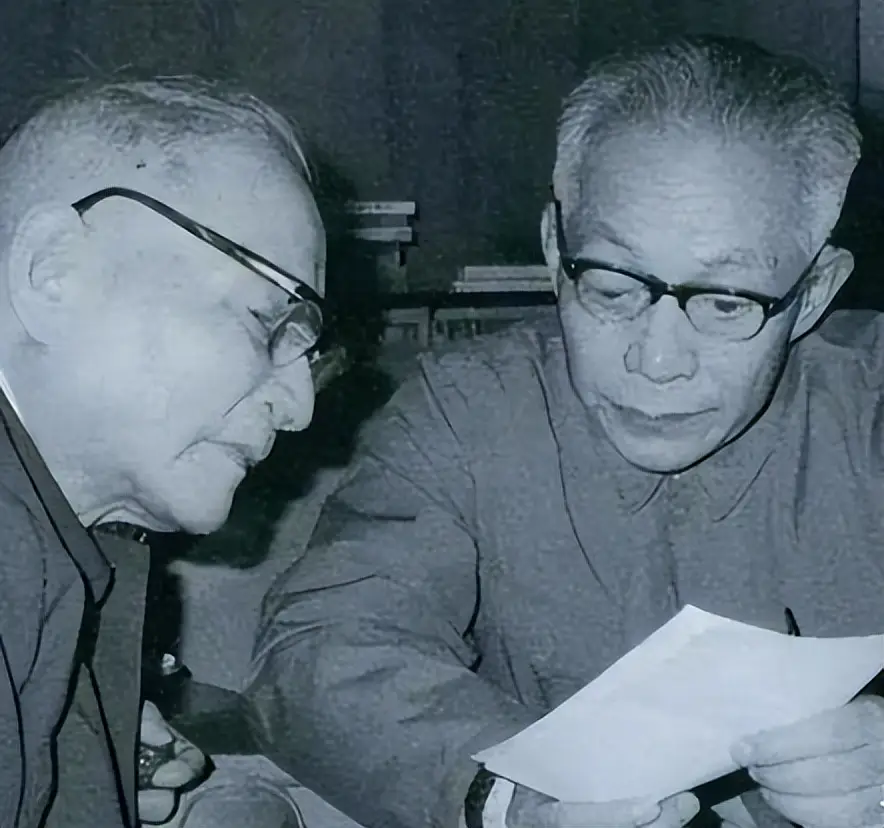 1953年,中央和地方领导同志,拜谒中山陵时的珍贵合影#老照片