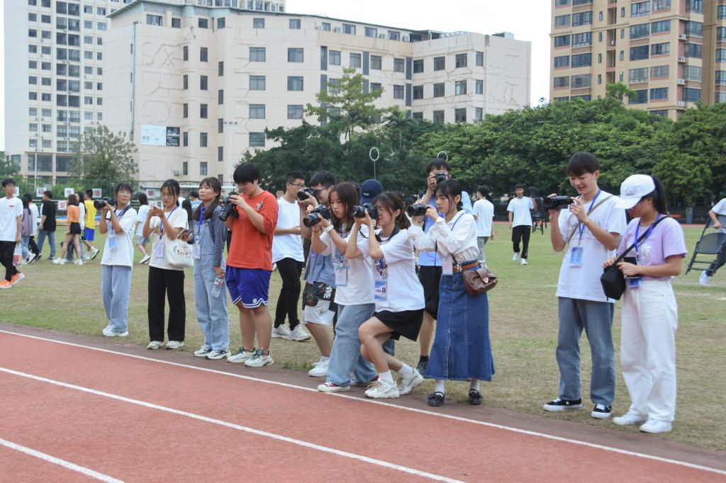 【2021校运会】运动会上的校媒人