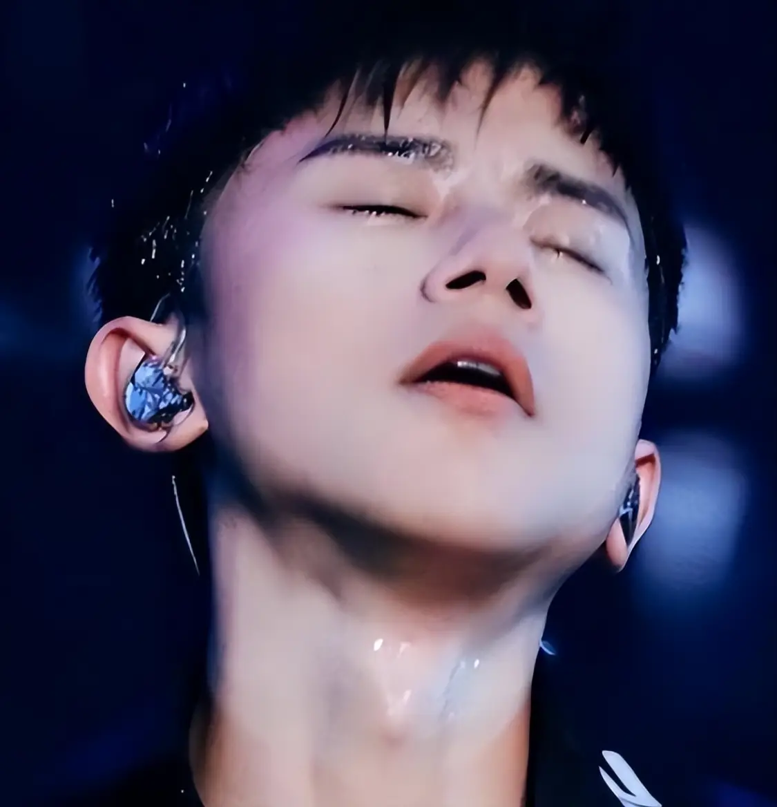 离婚传闻不到1年,张杰高调官宣喜讯,撕开了姐弟恋的"遮羞布"