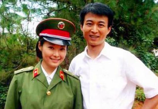 自1993年起，富商徐威专宠袁立12年，为何转身娶了小20岁的张怡宁