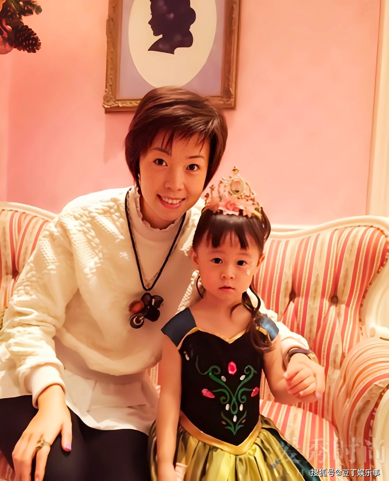 亿万富翁徐威：与袁立同居12年，后转身娶小20岁张怡宁