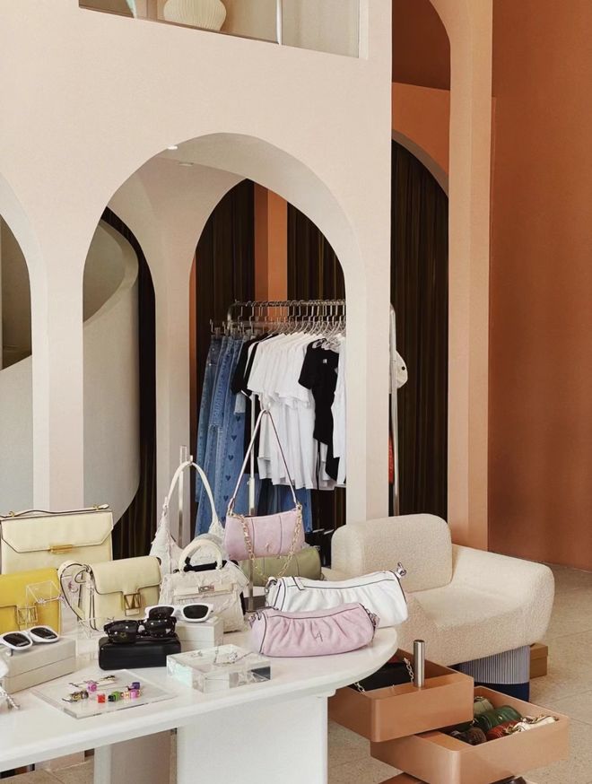 别再找代购了！北京这些精致与潮流并存的买手店，真的好逛！