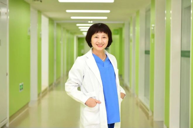 名医孙静：以微创之术，筑生殖外科新章