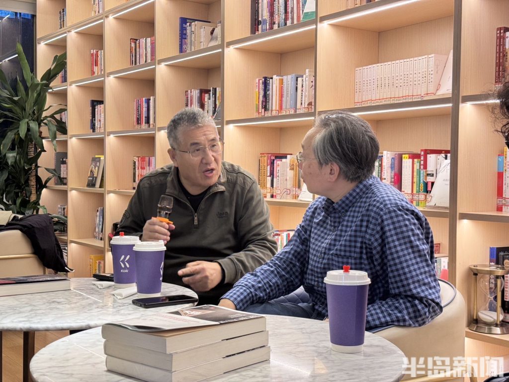 心怀家国的永恒回响！半岛读书会举办“杨振宁与西南联大”主题分享会