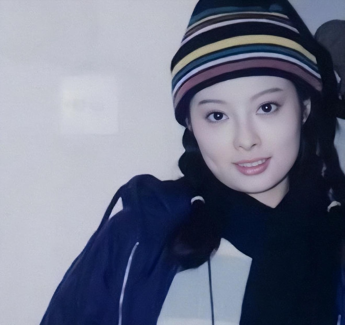 “不爱惜羽毛”的袁立，终为她的“口无遮拦”付出了代价