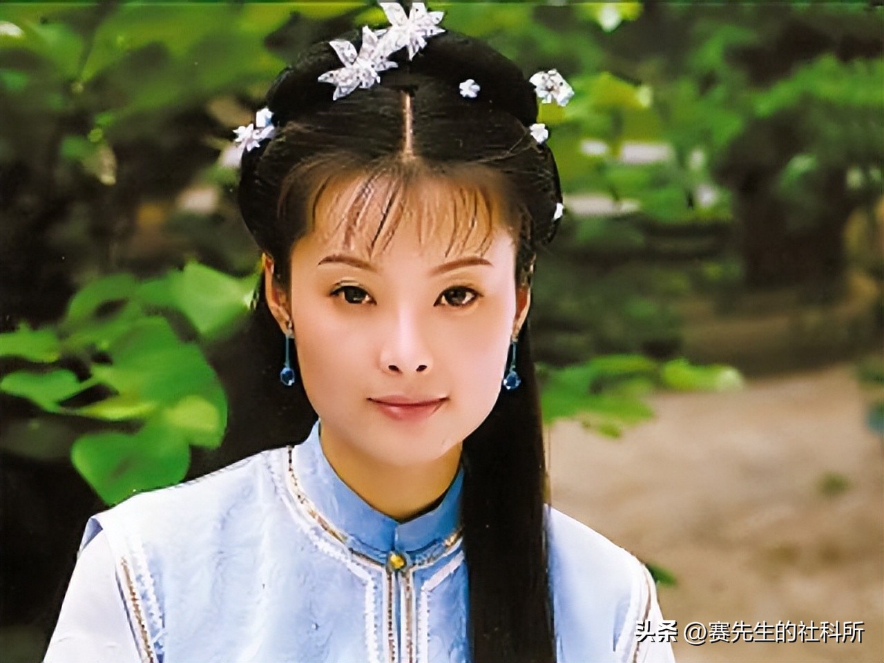 炮轰节目组,爆料明星黑料,口无遮拦的袁立是耿直还是“疯”?