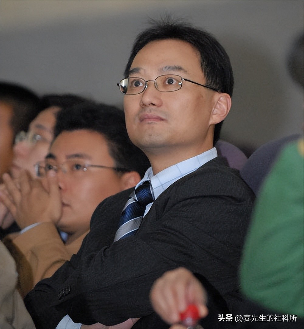 炮轰节目组,爆料明星黑料,口无遮拦的袁立是耿直还是“疯”?